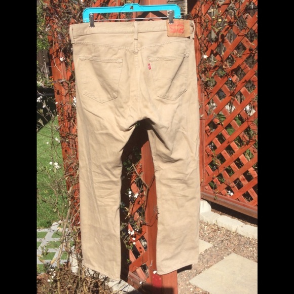 Levi Strauss tan jeans, size 36/32. - Picture 2 of 3